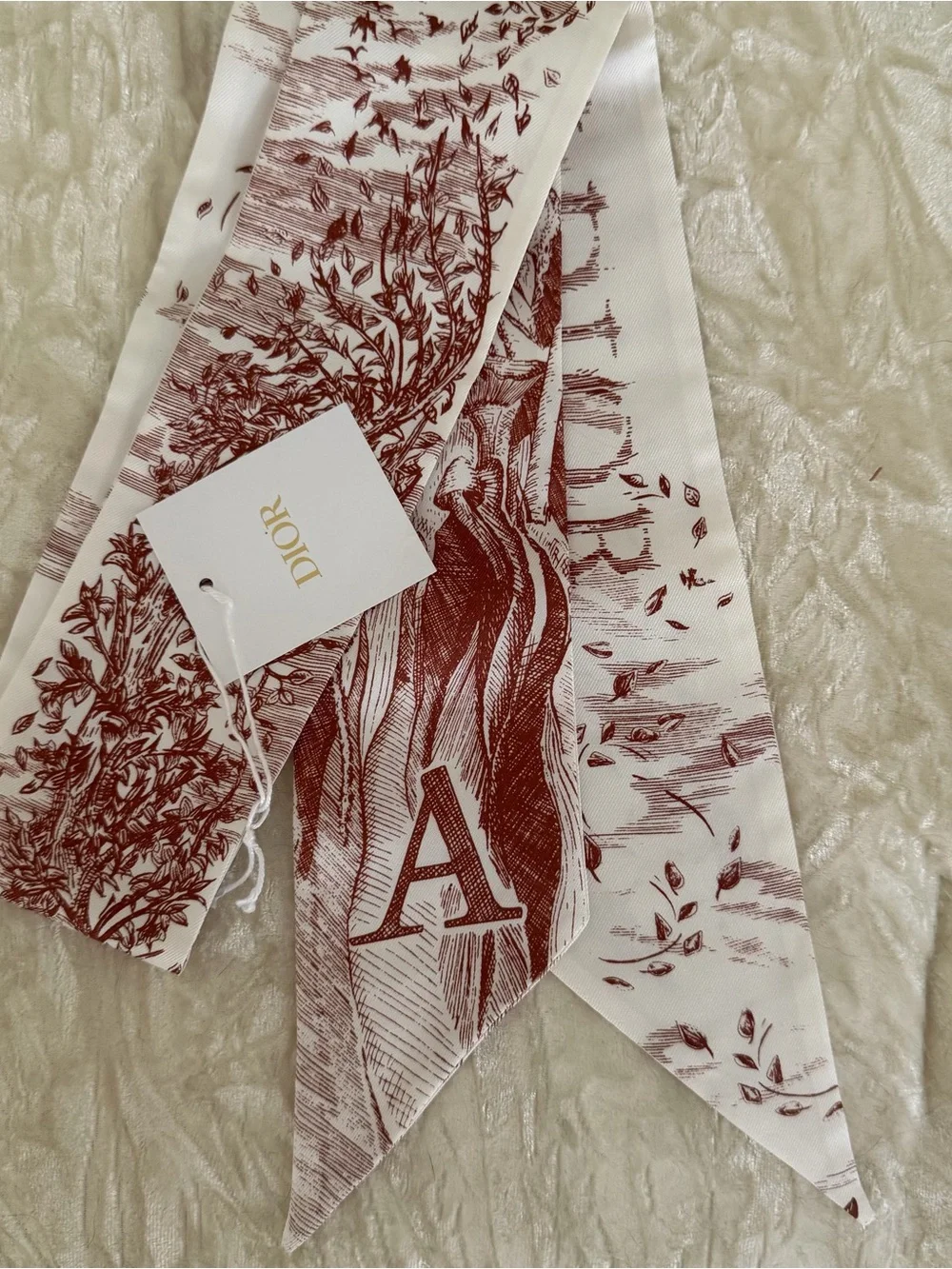 CHRISTIAN DIOR WHITE/BURGUNDY 